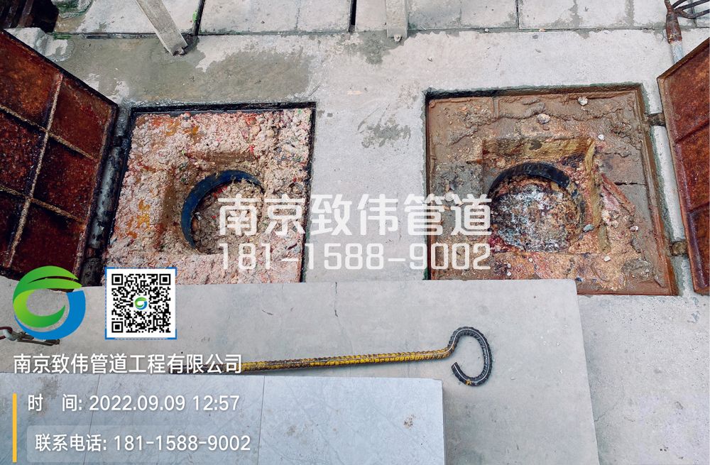 樱铁村工地食堂隔油池油污清理施工现场